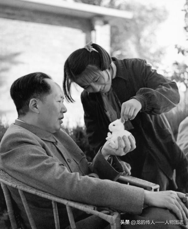 1954年毛主席和女儿李讷