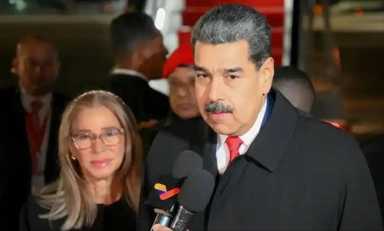 委瑞内拉人民只要美国一日不放马杜罗夫妇回国，委瑞内拉一日不和美国签订任何商贸往来