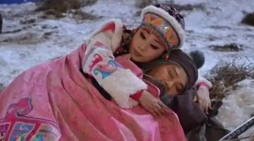 公元前95年，苏武正在羊圈外睡觉，一个漂亮的匈奴女人突然钻进被窝。苏武起身愤怒道