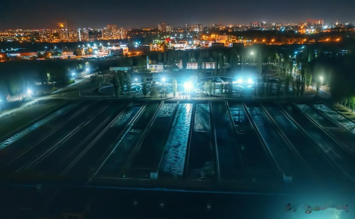 华龙一号建了41台，全球三代堆一半以上，它到底靠啥撑起来的？
最近刷到新闻说，华