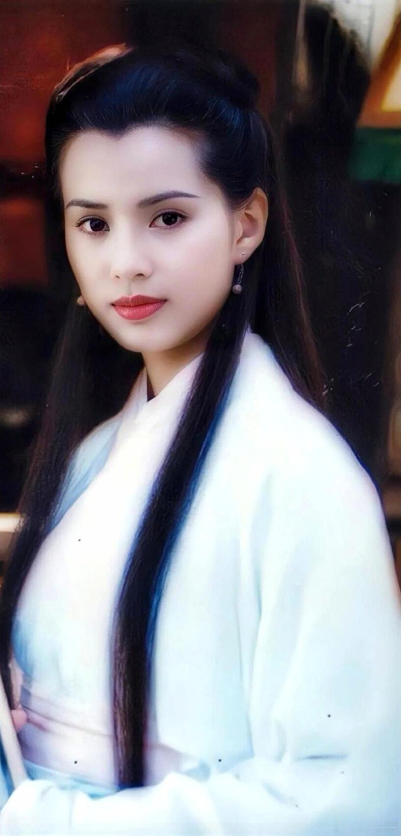 李若彤 我还有1年12天免费坐公交 无法超越的经典李若彤版小龙女，绝美惊艳[憧憬