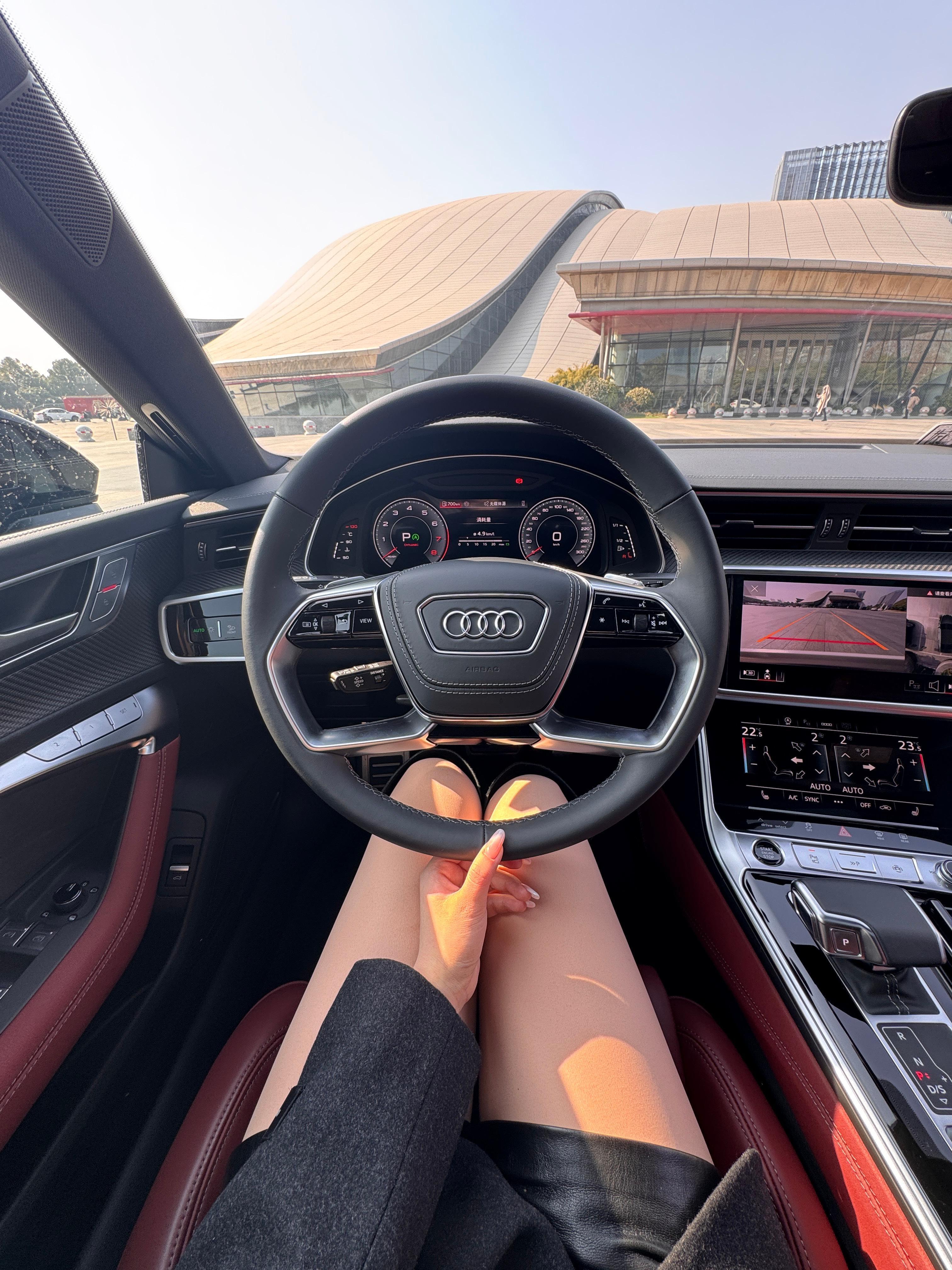 干活[微风]今天拍奥迪A7L🚗 