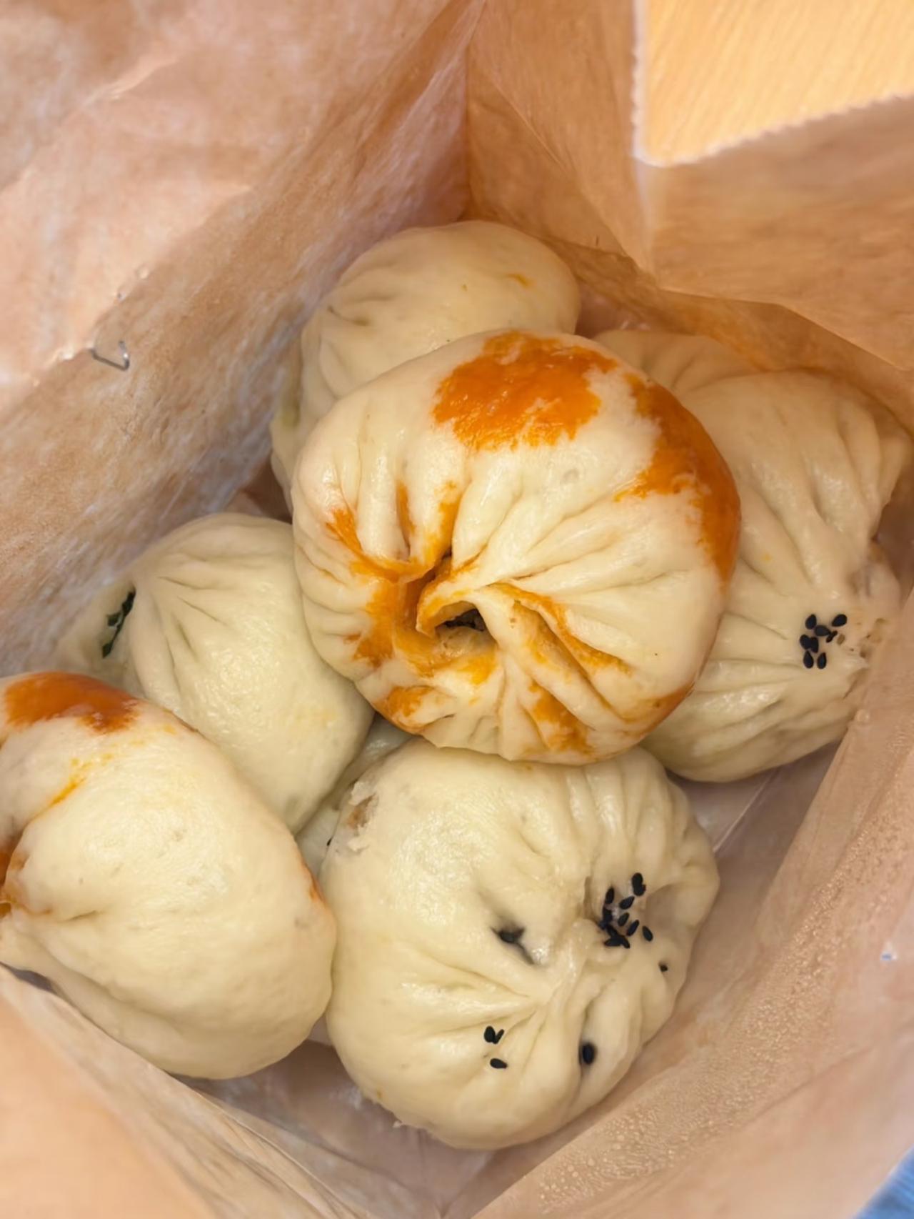 谁不喜欢吃油皮包子