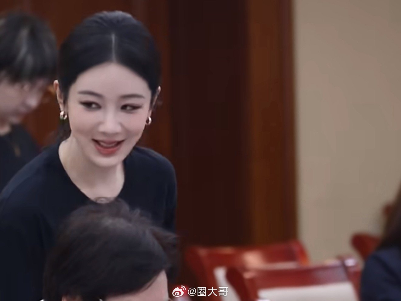杨紫家业座谈会造型杨紫家业座谈会发言 杨紫《家业》座谈会终于来了，就是说看到杨紫