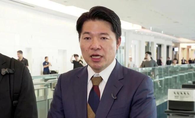 在日本做个明白人可真难，访华议员想搞好中日关系还要被国内的右翼骂！
日本跨党派议
