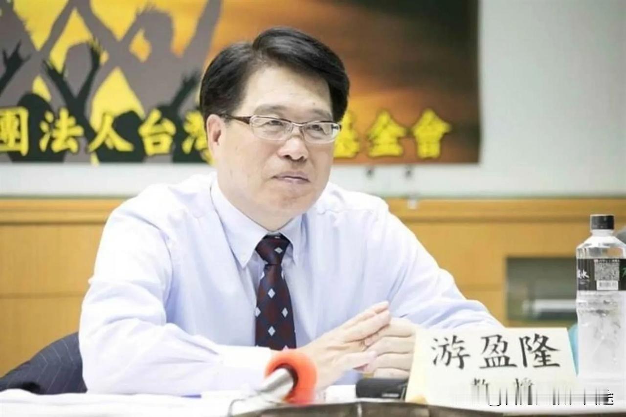 台湾民意基金会董事长怒怼绿营：分裂+甩锅=彻底凉凉！
 
8月23日第二轮“大罢