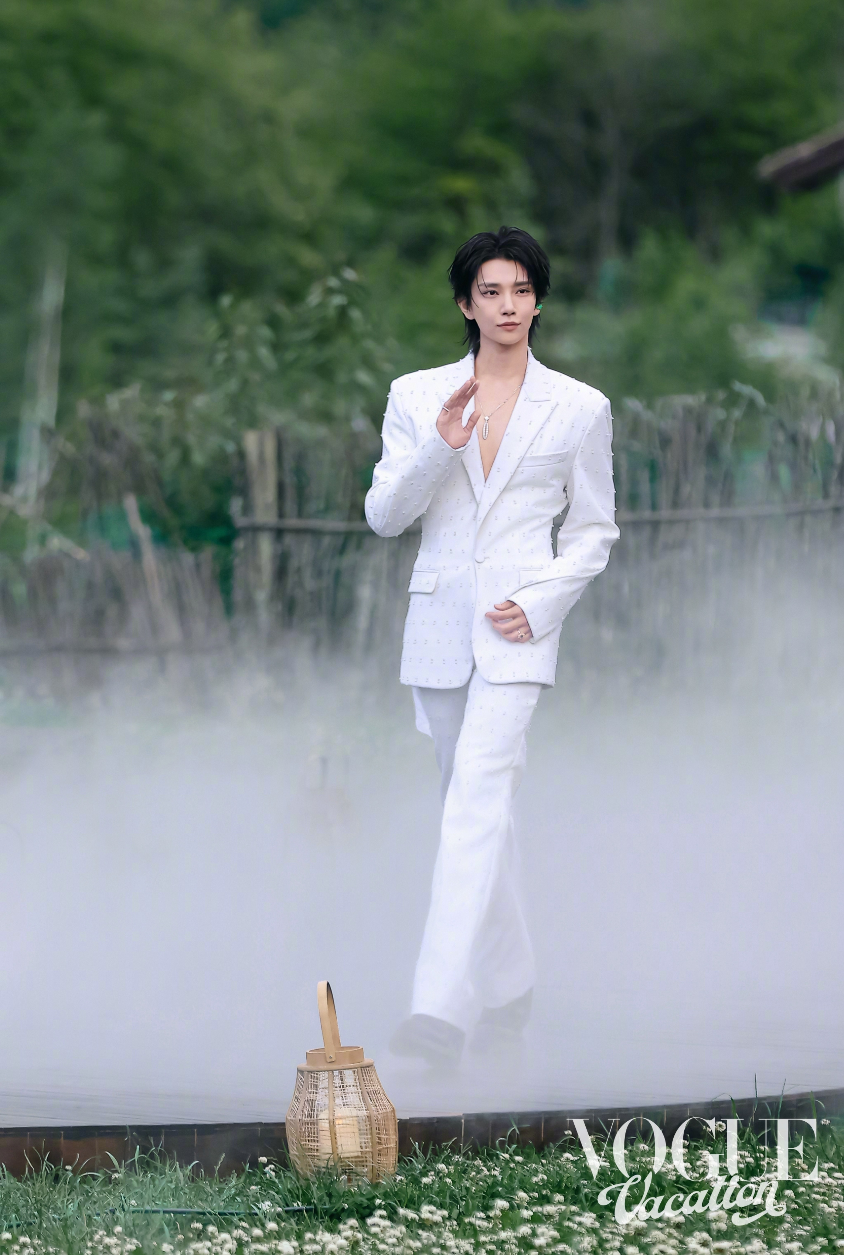 260602 知秀Joshua丨VOGUE更新⁡换个角度看 VOGUE VACA