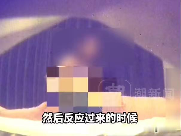 浙江杭州，一男子进入一家足浴店享受推拿服务，点了一个年轻漂亮的女技师，跟女子表示