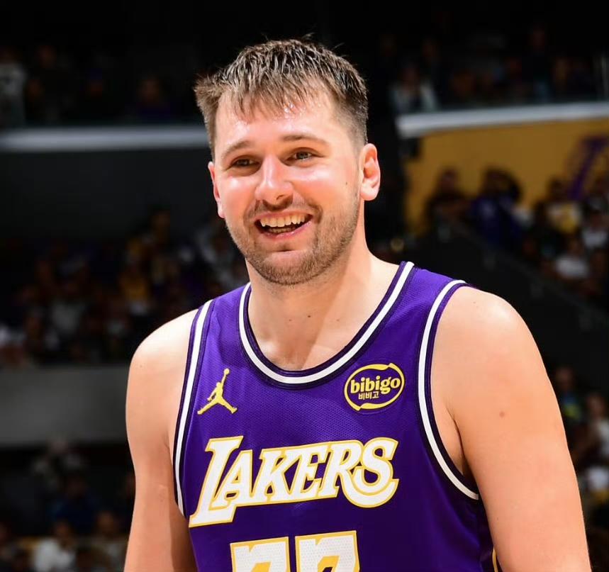 本赛季至今的MVP，你会选谁？[思考]

——亚历山大，场均33+5+6，雷霆1