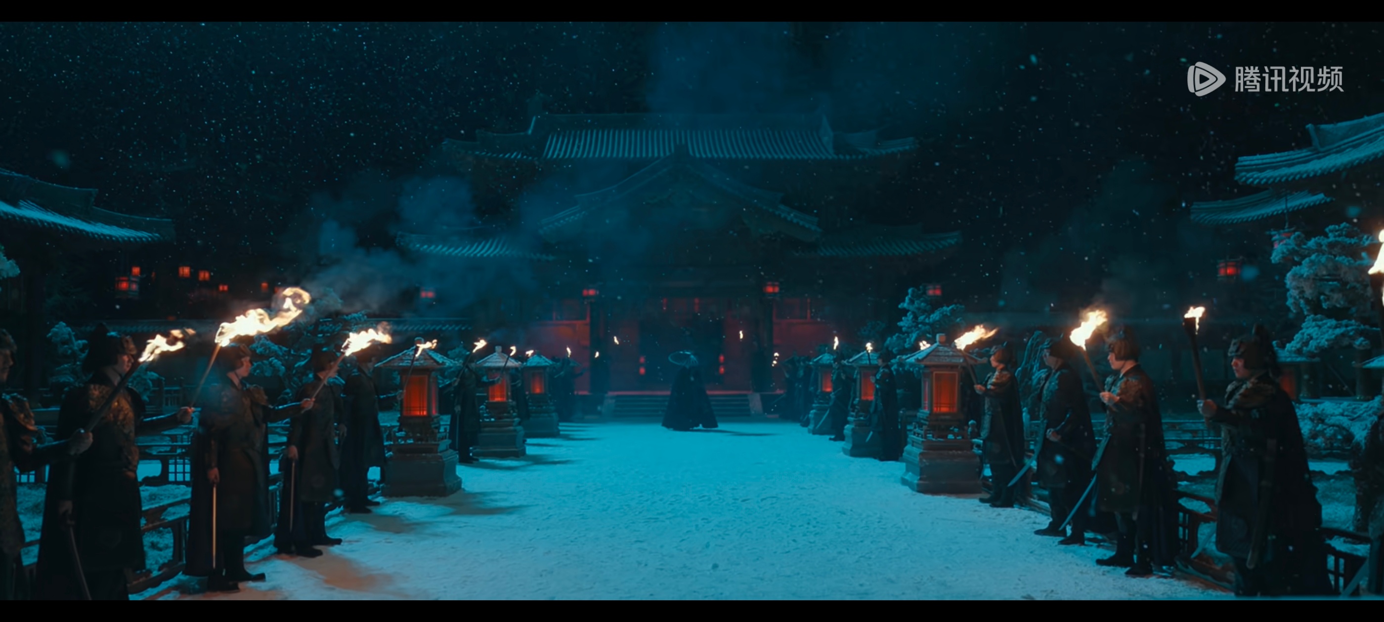 钟青百花杀的画面看不出来他有什么个人特色，感觉三部戏三种风格，花间令到百花杀到嫡