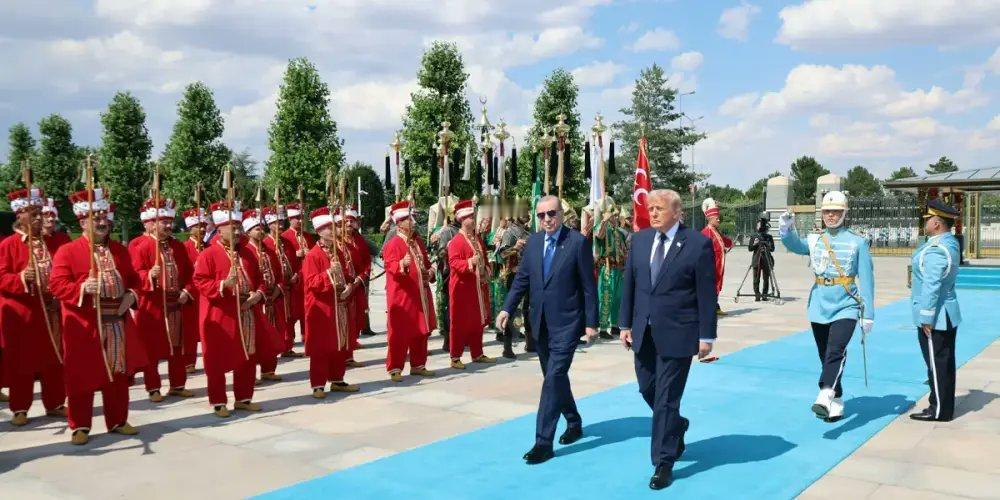 🇹🇷 雷杰甫·塔伊甫·埃尔多安宣称：“我尤其想对那些因梅赫特尔军乐团、耶尼切
