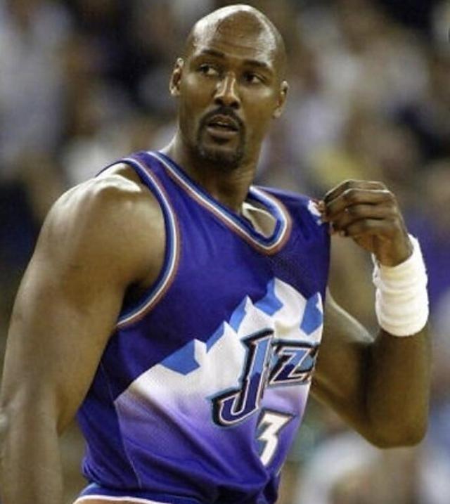 生不逢时的十大NBA巨星！大家觉得谁最可惜？
很多人评价NBA球员，第一反应是看