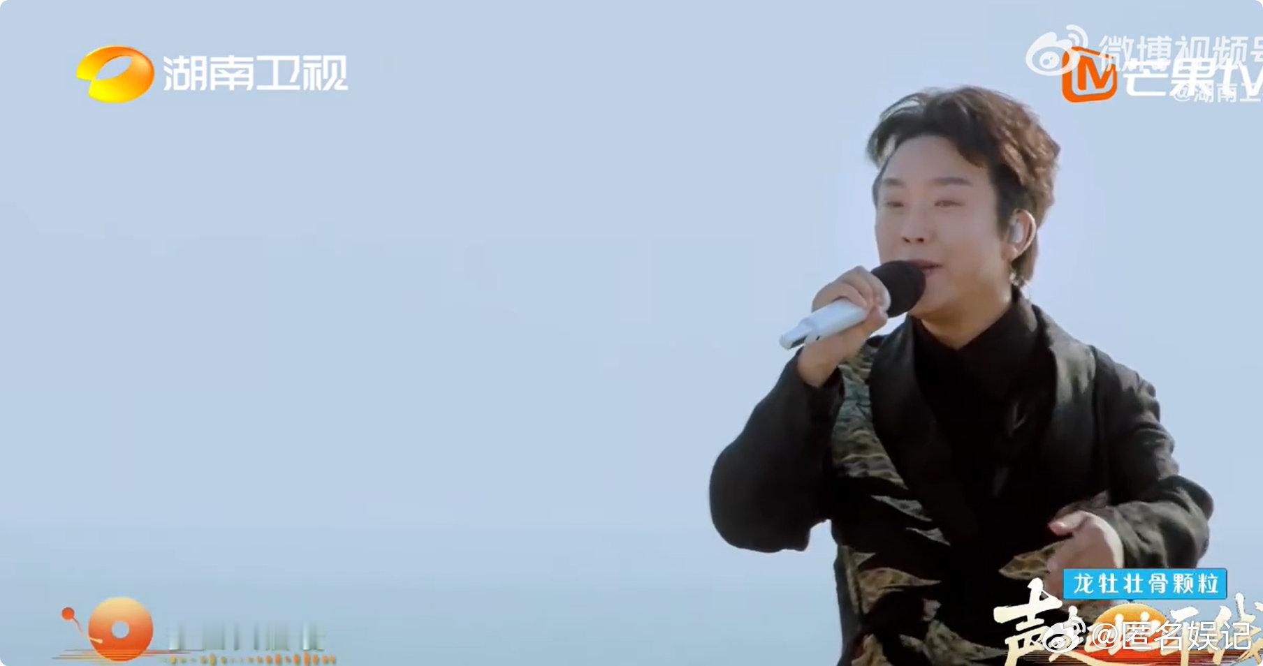 李玉刚再唱新贵妃醉酒声起地平线谁还没被李玉刚的《新贵妃醉酒》惊艳过，这才是艺术家