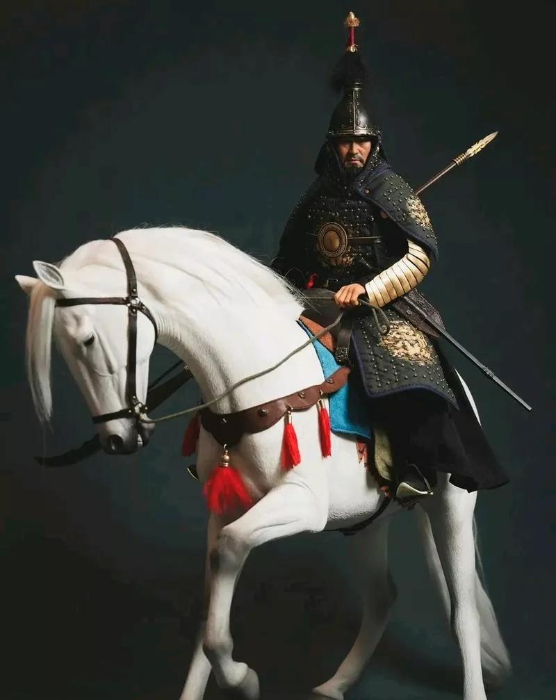 他们从甘州出发时穿的是单衣，十一月的西北风像刀子，人拉着炮车走，马倒了人也倒，路