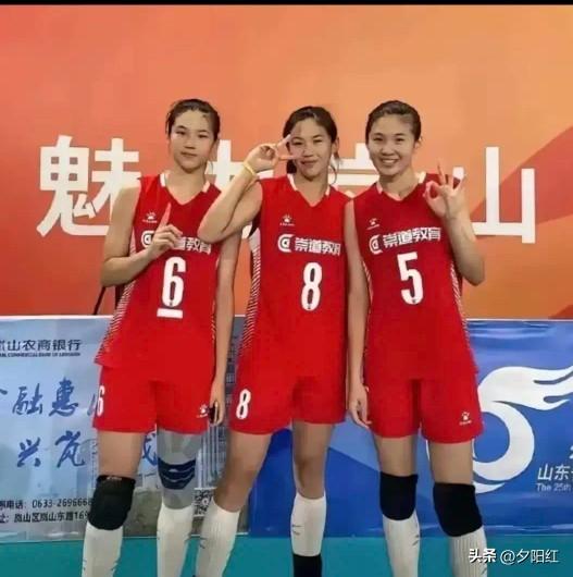 中国排坛绽放的山东三胞胎“金花”简介
这三朵“金花”是谢家的同卵三胞胎，出生于2