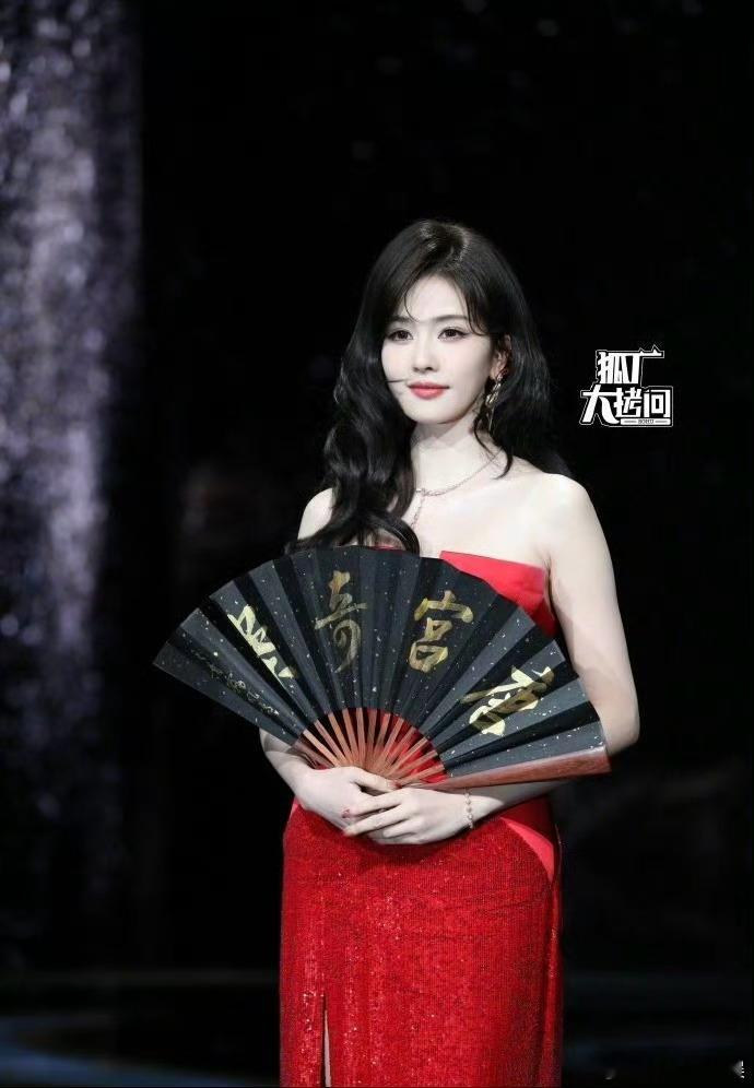 同样的高清镜头，这状态差距要不要这么的大 