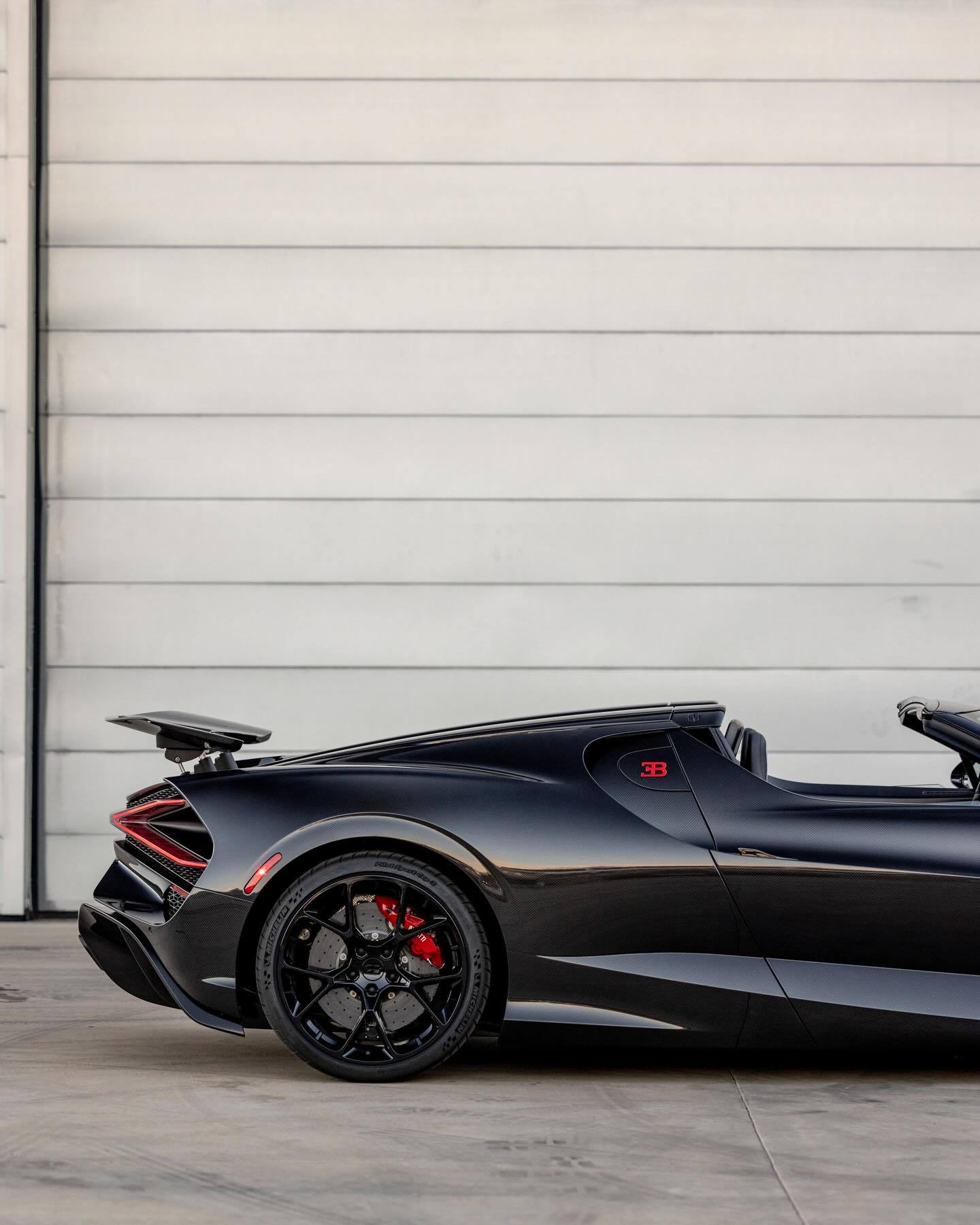 改车吧 Bugatti Mistral 