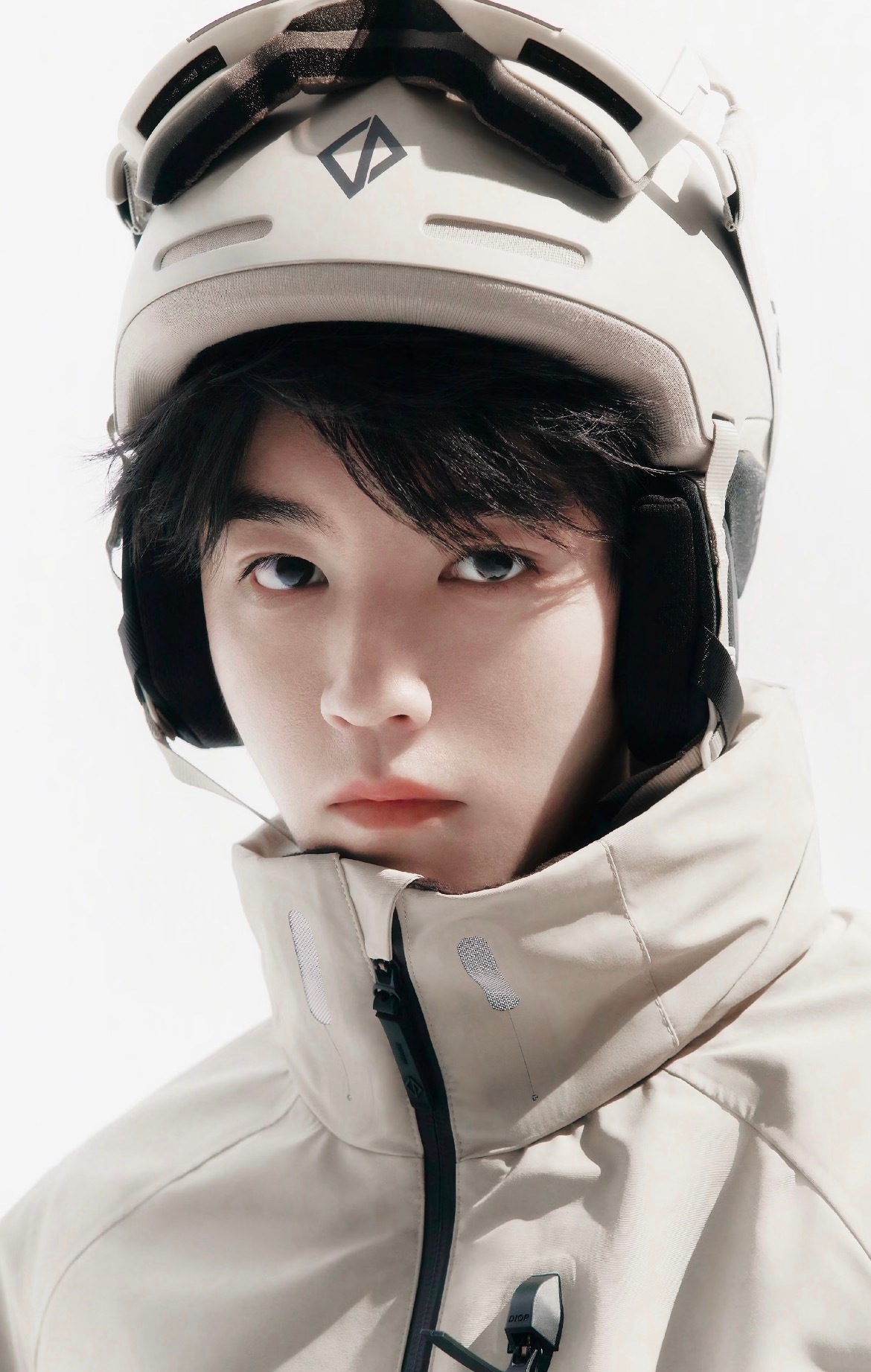 王俊凯积水卧蚕挡水不知道啊，反正王俊凯哪哪都曼妙王俊凯