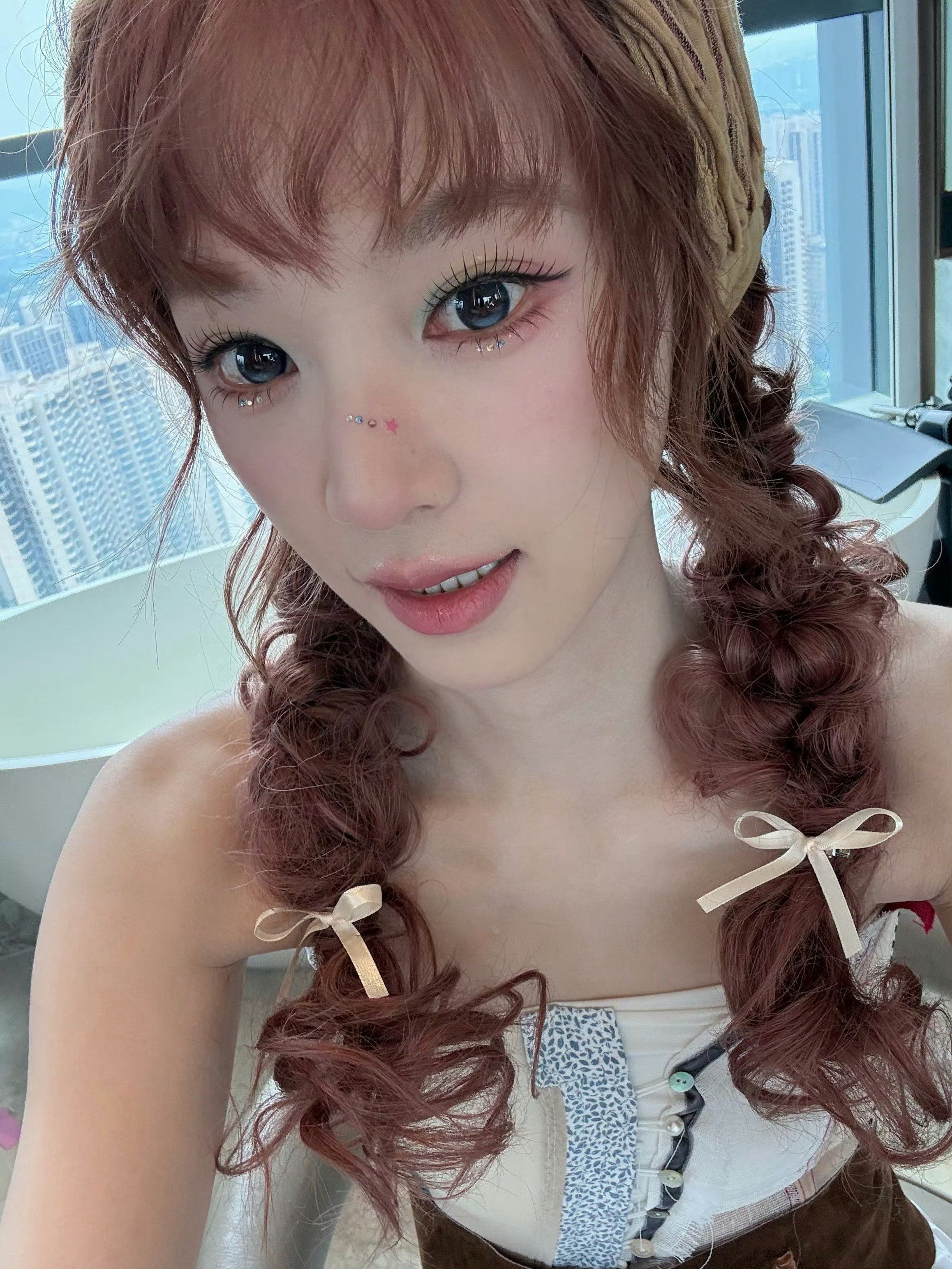 黄灿灿乘风最后一天上班黄灿灿成团夜造型 像漂亮的洋娃娃 