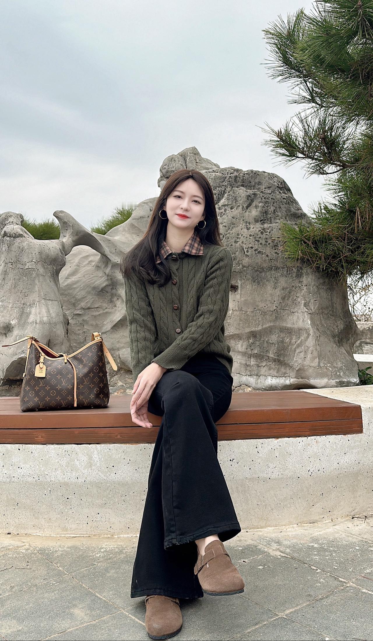 果然人到了一定年纪，就会释怀所有的人和事，因为没有什么是非要不可的了针织衫 冬季