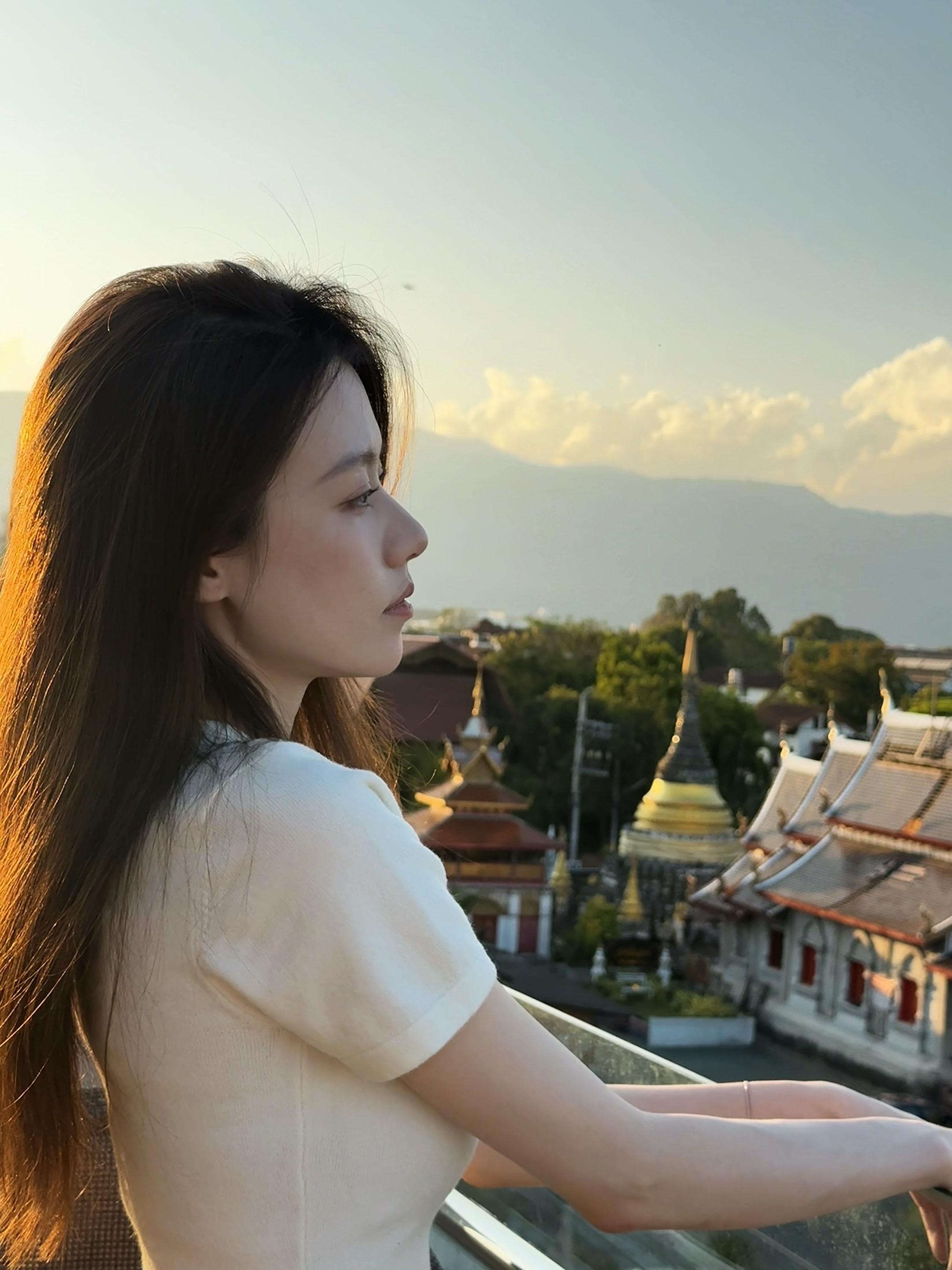 大家都在发光 而我却一直在自救