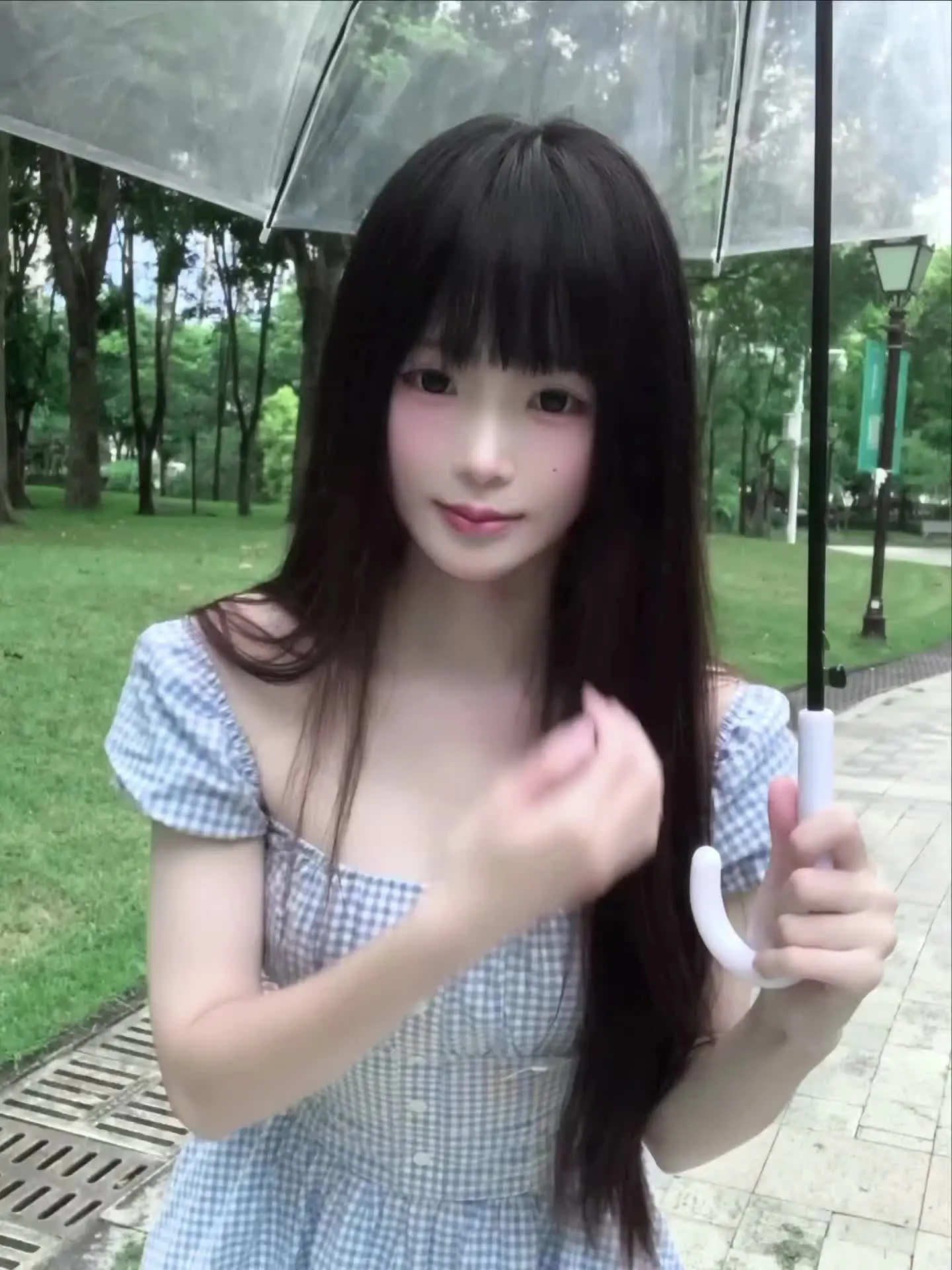 我不在 你别老啃手指