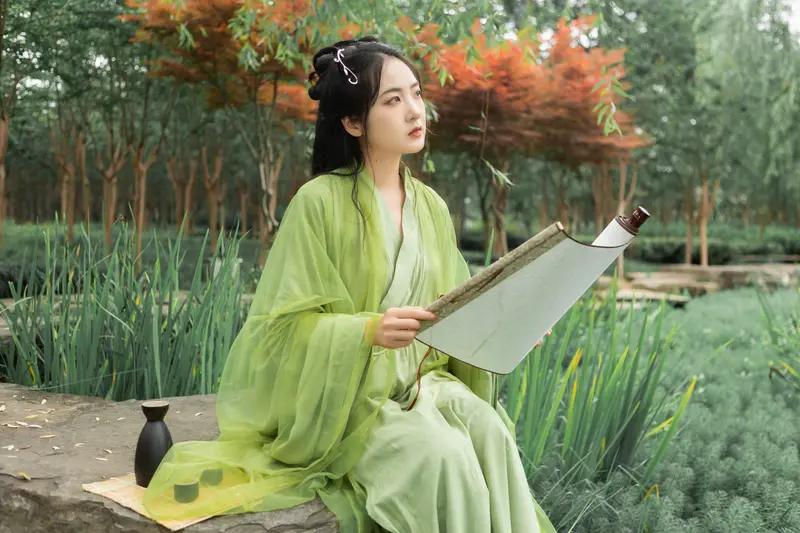 学习别人是一种智慧，
欣赏别人是一种境界，
理解别人是一种涵养，
善待别人是一种