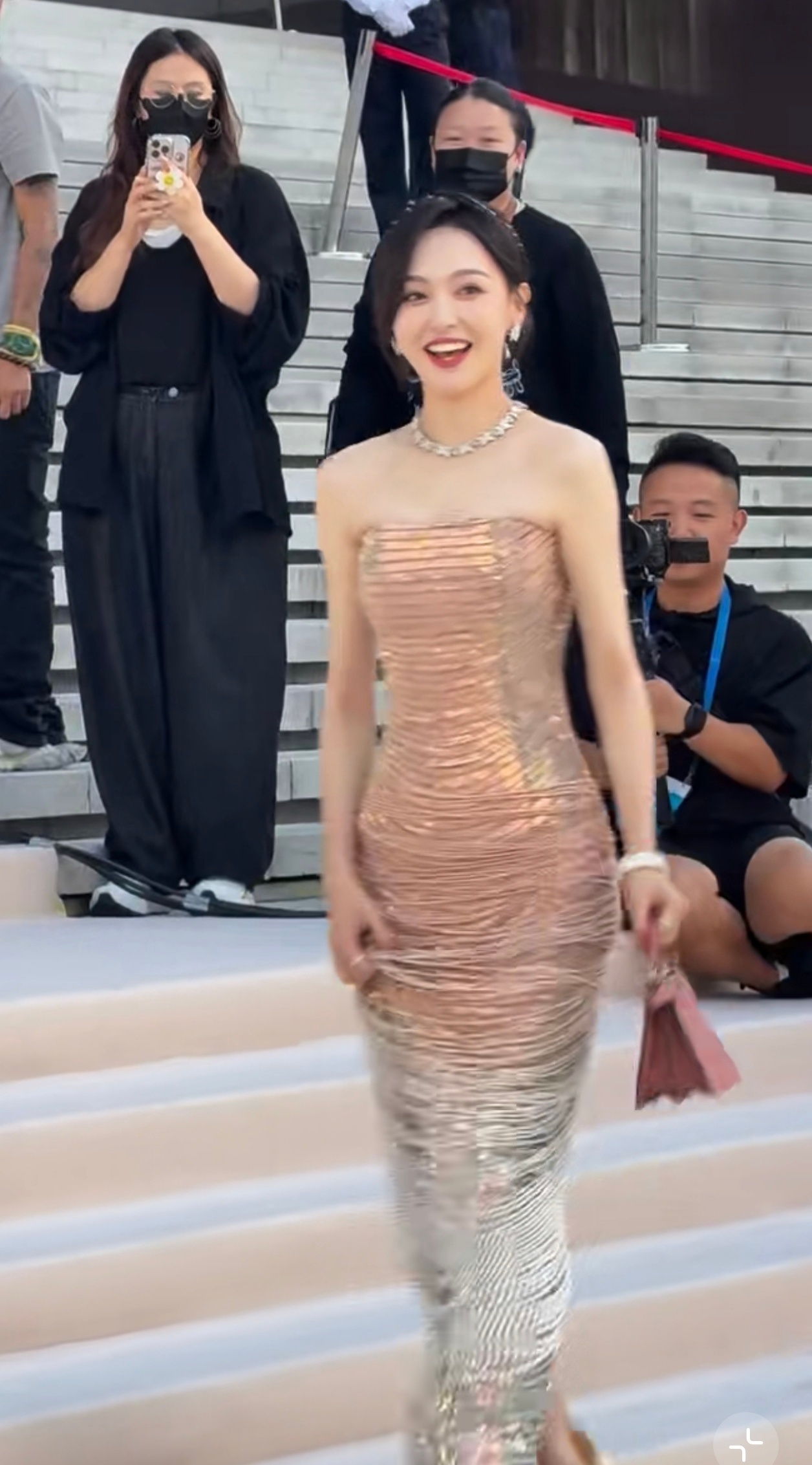 唐嫣 我那体制内的女友就这么嫩成婴儿 ​​​