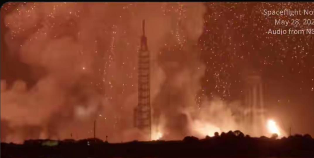 美国发生本土有史以来最大规模的非核爆炸！
        5月28日晚，蓝色起源
