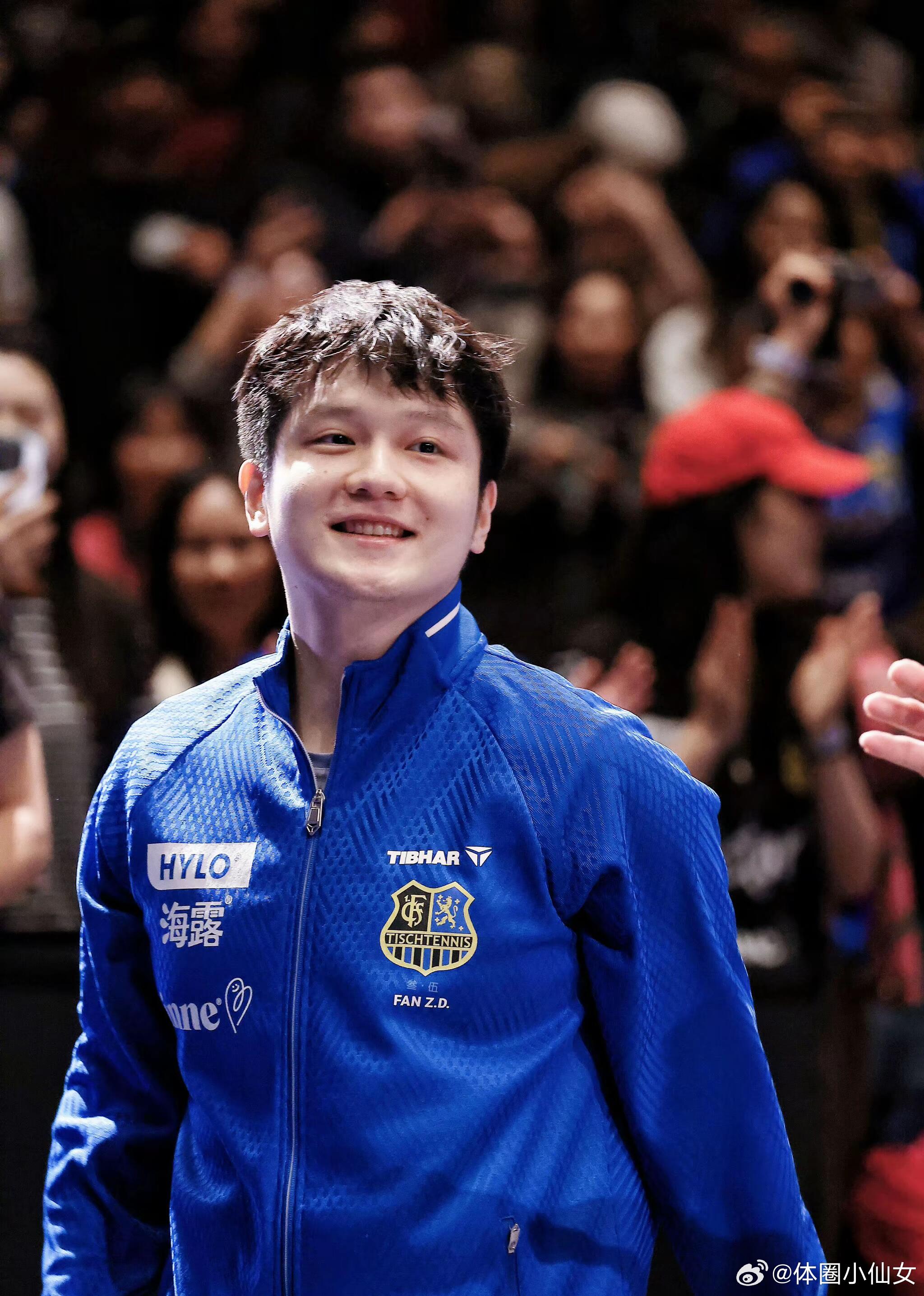 樊振东，兵坛暴力美学天花板！！期待咚咚比赛见！ 