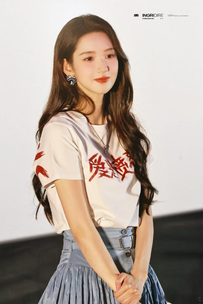 王玉雯打开了王安宇的破碎开关王玉雯触发王安宇哭妃人格王玉雯触发了王安宇的破碎机制