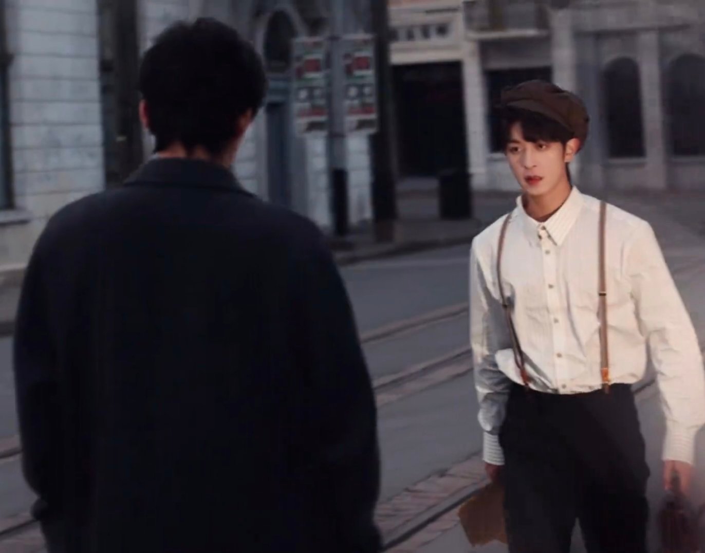 感觉妹下一秒就要一个比斗扇在哥脸上了 