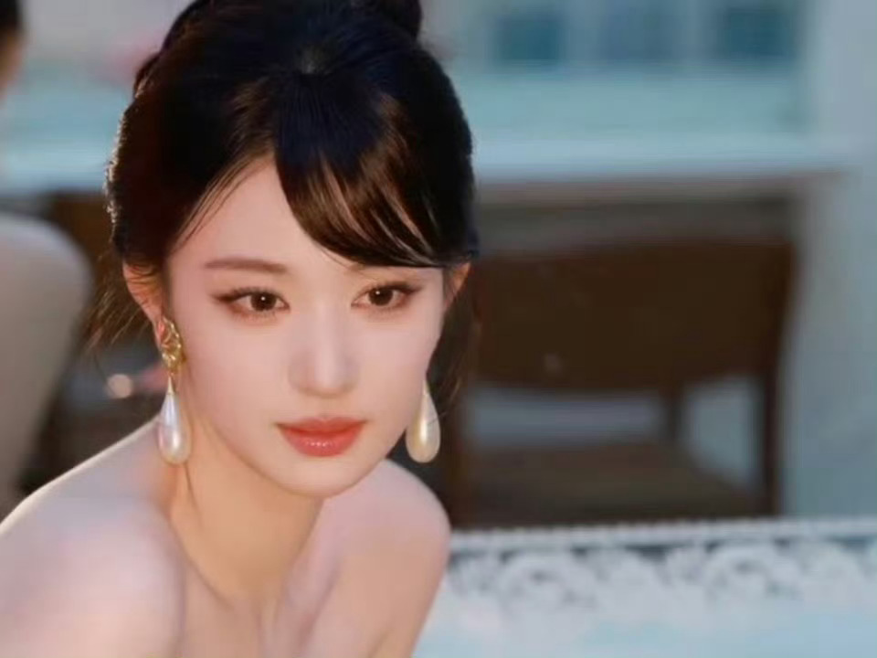 王楚然生图明媚成这样 做王楚然的站姐也太省心了吧！生图直出就是日常操作，明媚笑颜