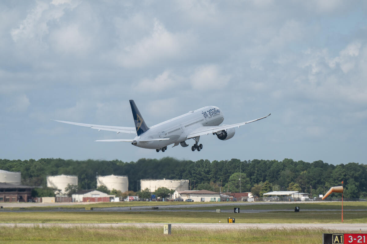 通行线·航空【阿斯塔纳航空首架波音787-9梦想客机进入试飞认证阶段】2026年