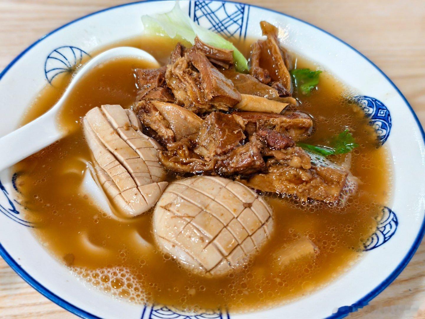 美食中山 昨晚的粤BA季军赛，准确来讲是西区冠军赛🏆，中山虽败犹荣，很明显到第