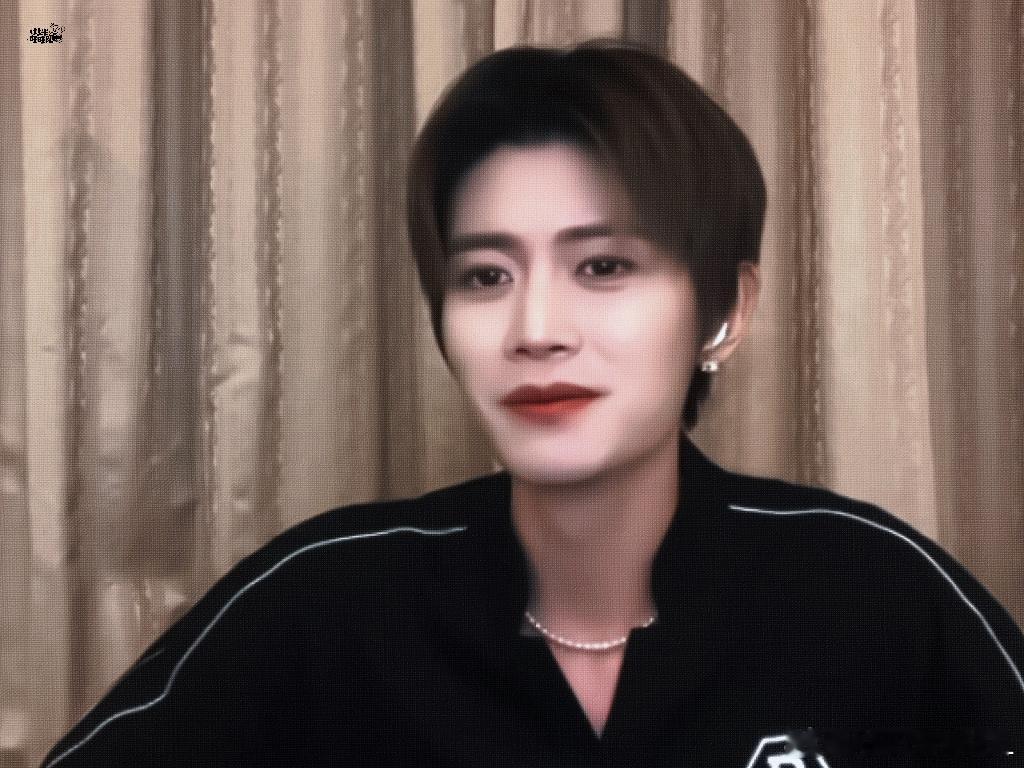 任嘉伦 ❥❥❥ 𝙏𝙊：任嘉伦♡Lᵒᵛᵉᵧₒᵤ♡❥❥❥🌼⁴¹¹ ♡简简单单是