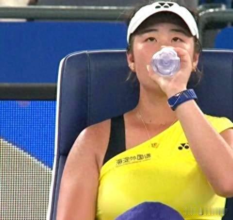 郑钦文缺阵武网！资格赛小将绝境翻盘，2-1爆冷掀翻13号种子