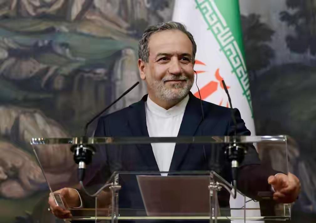 硬气！伊朗外长直接喊话特朗普：
A计划已失败，B计划会更失败！
 
3月5日，伊