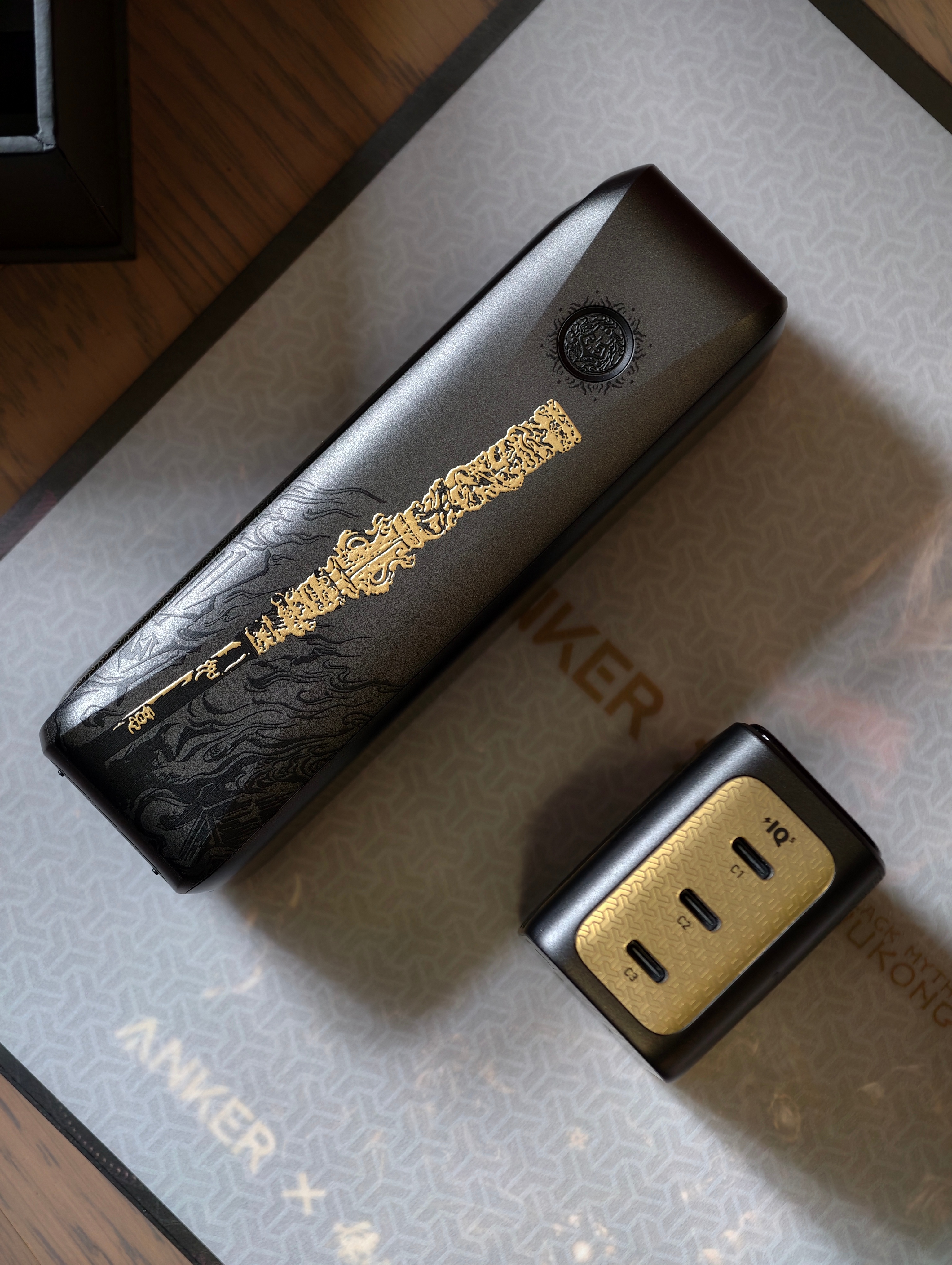 感谢兄弟们帮忙维权，才让我摸到这个价值1881元的礼盒，原来是 PRIME 系列