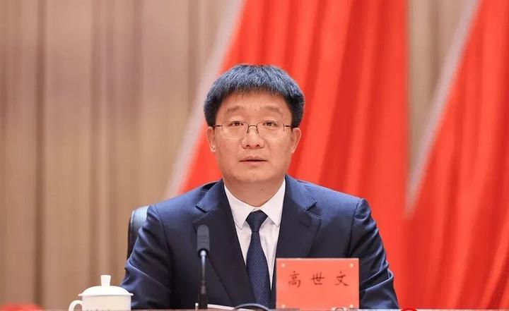 仅当两年的原南昌市市长高世文主动辞职，并被罢免人大代表职务，他是航天系出来的，以