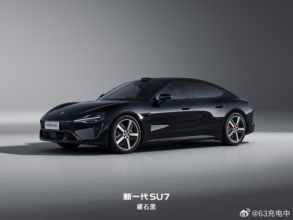 我觉得小米 SU7 的新颜色，比上一代的有品味很多新能源汽车