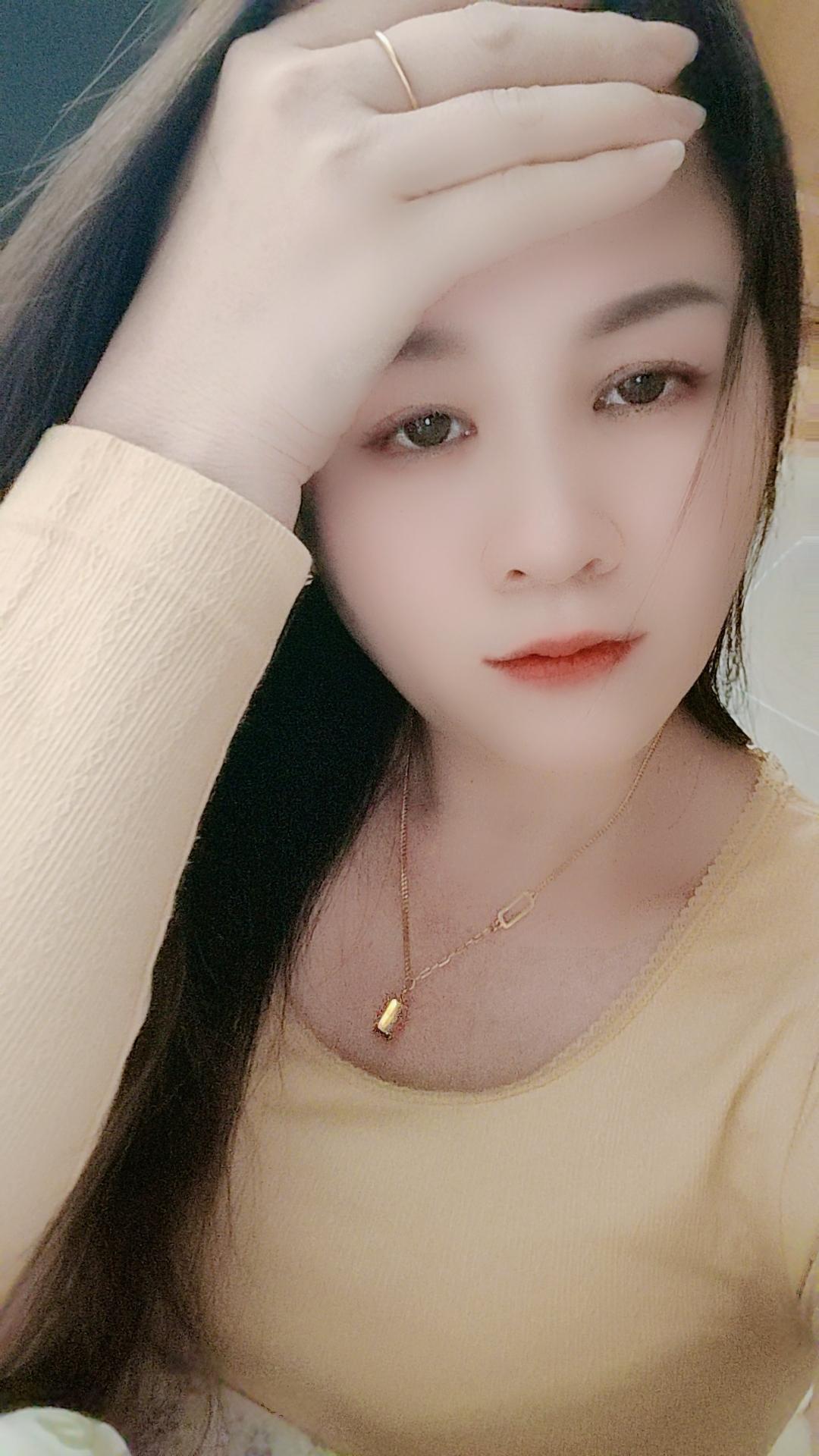 每次在我最需要依靠一个人的时候，为什么到最后都是一个人挺过去😳