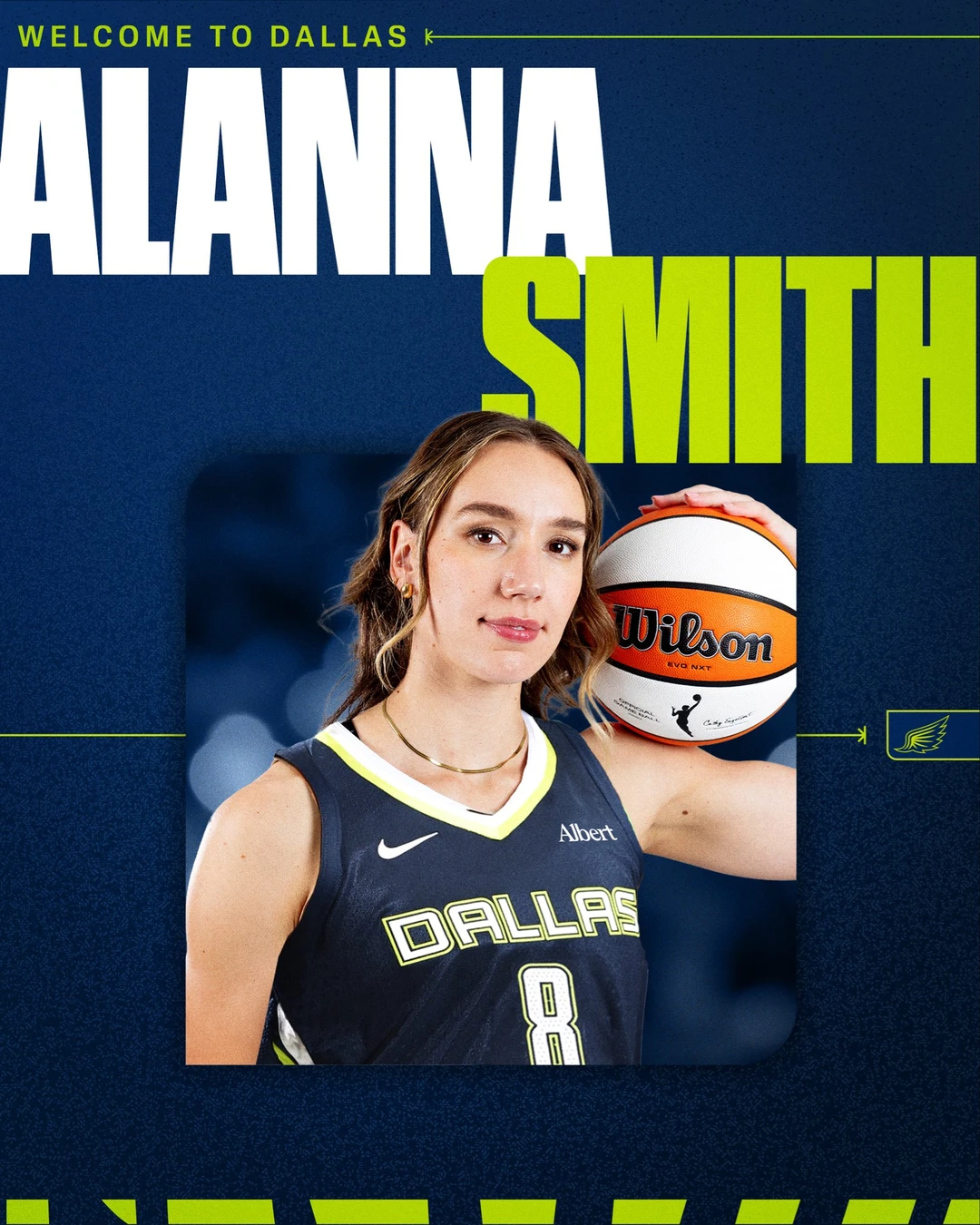 小宝双料队友！阿兰娜-史密斯3年顶薪签飞翼