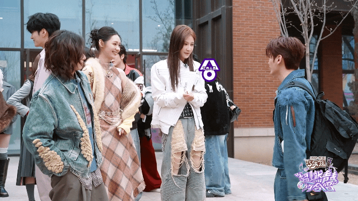 姚弛表妹是袁一琦粉丝 快来看，姚弛的表妹追星要有大动作了，追星真的是个勇气和热情