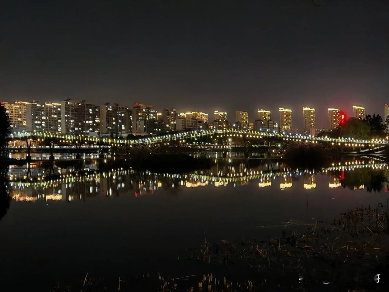 冬日生活打卡季冬天了，万家灯火才温暖。