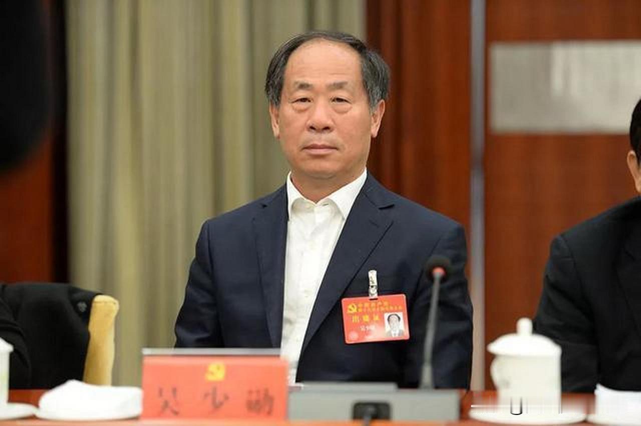 漂泊半生，看过深圳商界风起云涌，归来深耕大冶乡土，我愈发懂得：一座城市真正的底气