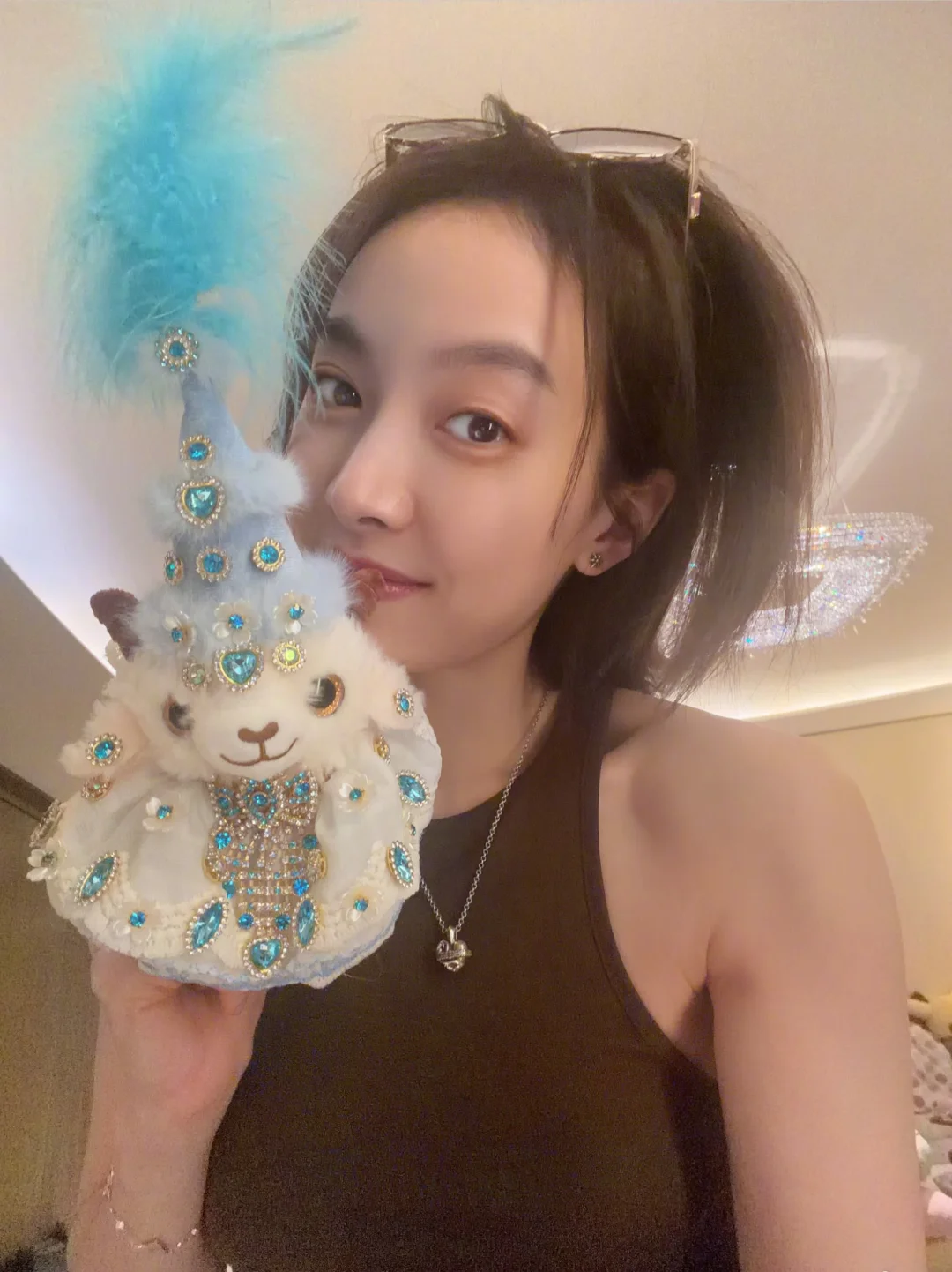 萌萌的宋茜和小羊咩