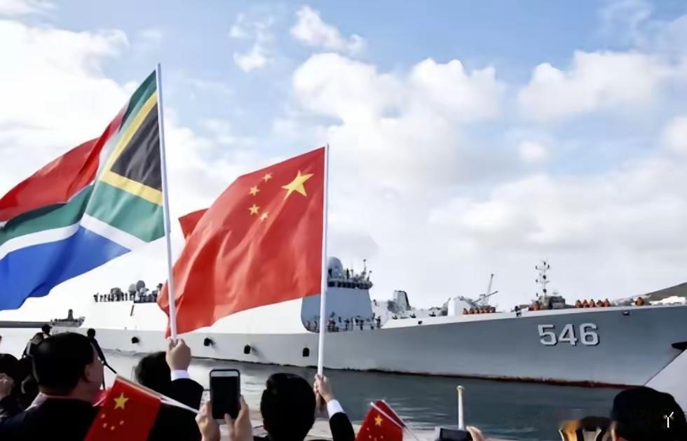 1月9日至16日，“和平意志-2026”海上联演在南非开普敦附近海域开打，中国、