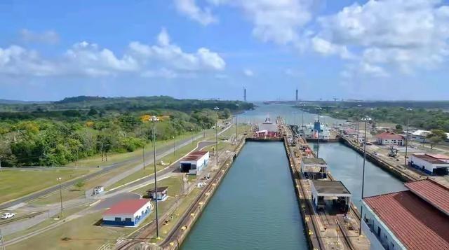 《巴拿马星报》：“为了迎合美国，牺牲了国家信用”！巴拿马单方面撕毁中资港口合约一