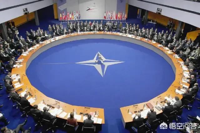 1，如果美国退出北约，那么北约内部会群龙无首。届时，北约只能解散。
一个联盟之内